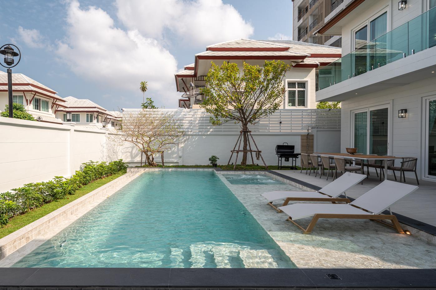 picture 7 Bedroom Pool View Villa for sale in East Pattaya - 2/20