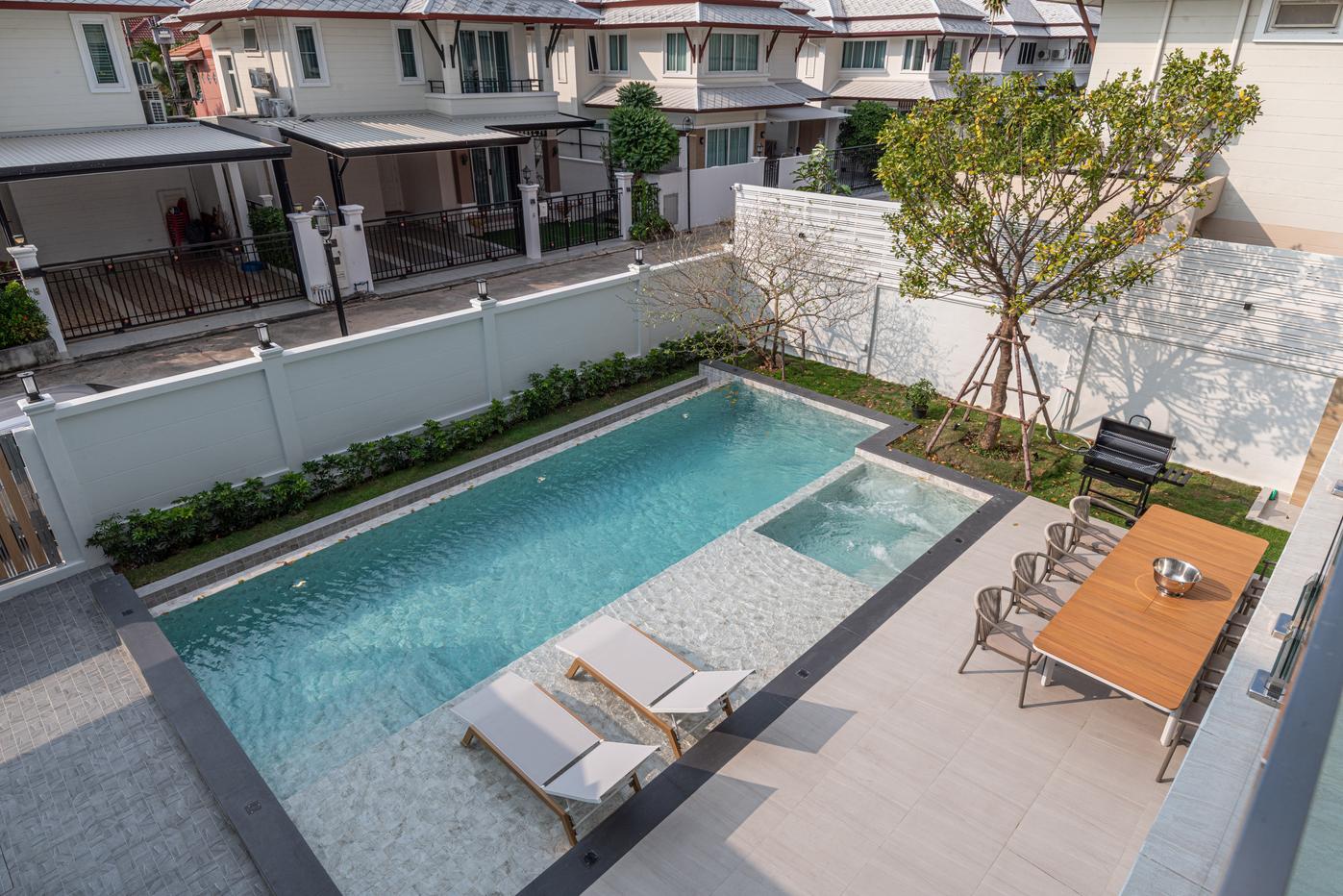 picture 7 Bedroom Pool View Villa for sale in East Pattaya - 5/20