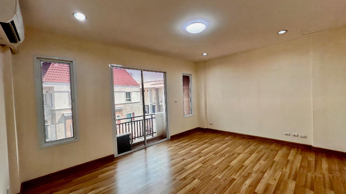 รูป ขาย ทาวน์โฮม 4 ชั้น Premium Place เอกมัย–รามอินทรา | ทำเลศักยภาพ ใกล้เลียบด่วน | เหมาะอยู่อาศัย–ทำออฟฟิศ - รูปที่ 14/52
