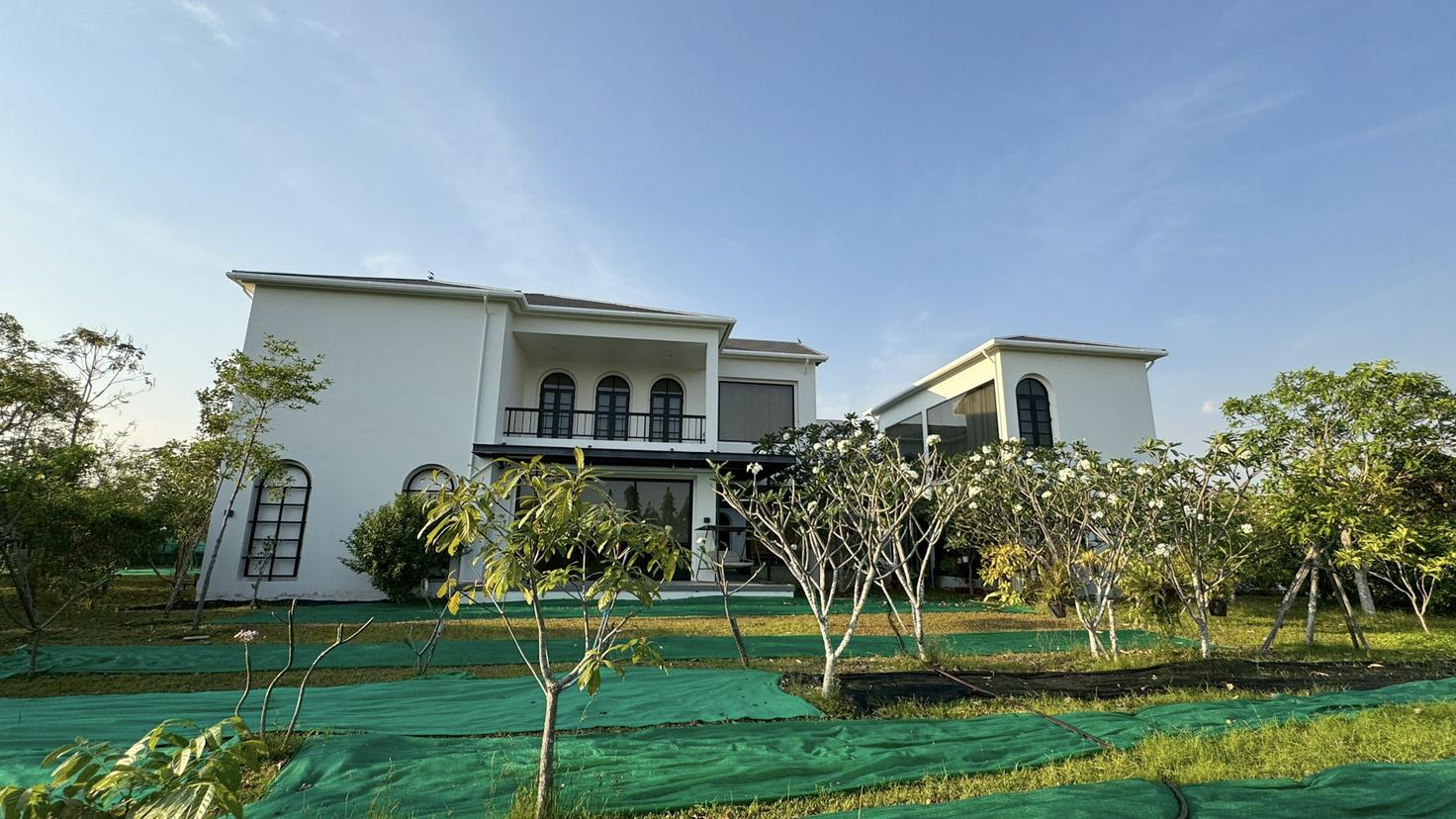 picture Luxury pool villa on 6 Rai Land in Mabprachan East Pattaya - 24/31