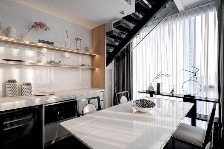 รูป ห้องว่าง* ✅ ✅ ให้เช่า - LAVIQ Sukhumvit 57 , Super Luxury Duplex 2 ห้องนอน พร้อมเข้าอยู่ ติดต่อไลน์ @bktasset โทร 095-325-8928 - รูปที่ 2/11