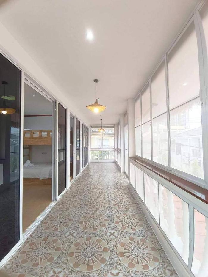 picture Beachfront Pool Villa for Sale, Jomtien Beach - 11/17