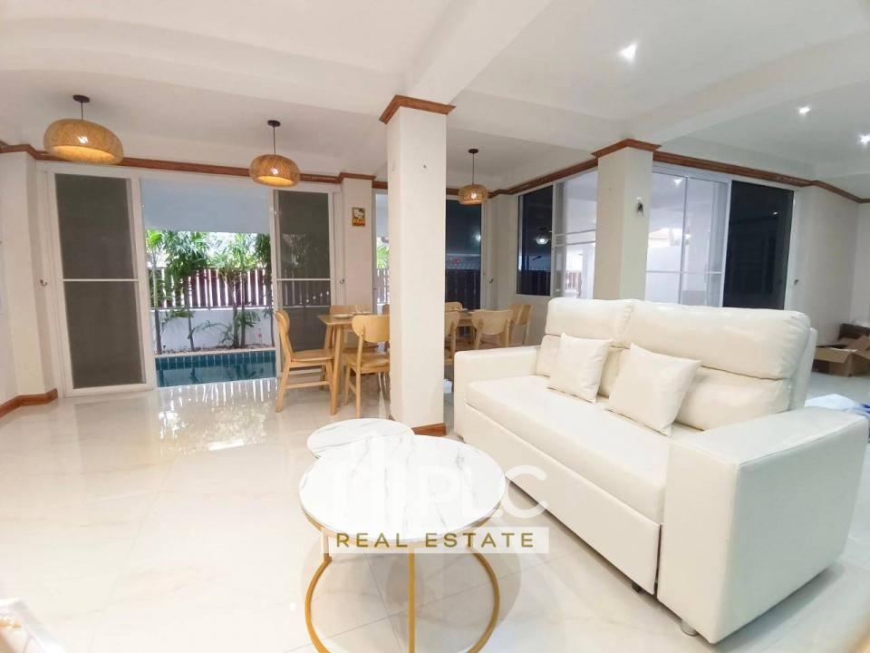 picture Beachfront Pool Villa for Sale, Jomtien Beach - 7/17