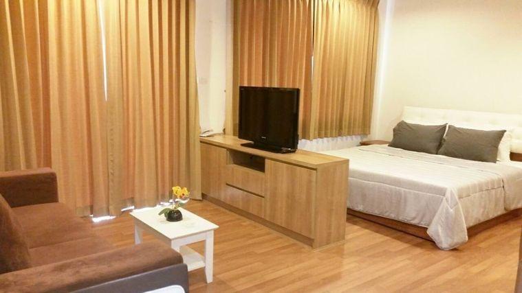 picture Urgent! Beautifully Renovated Unit at Villa Sathorn | Large 1BR 42 Sq.m – Only 3.99 MB - 4/8