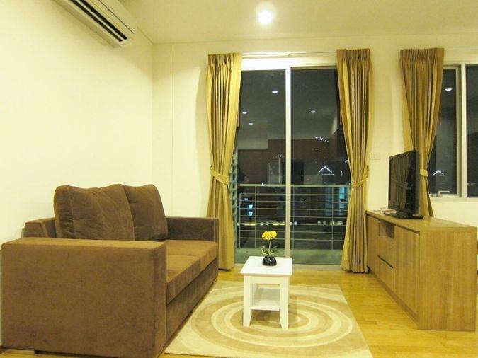 picture Urgent! Beautifully Renovated Unit at Villa Sathorn | Large 1BR 42 Sq.m – Only 3.99 MB - 5/8