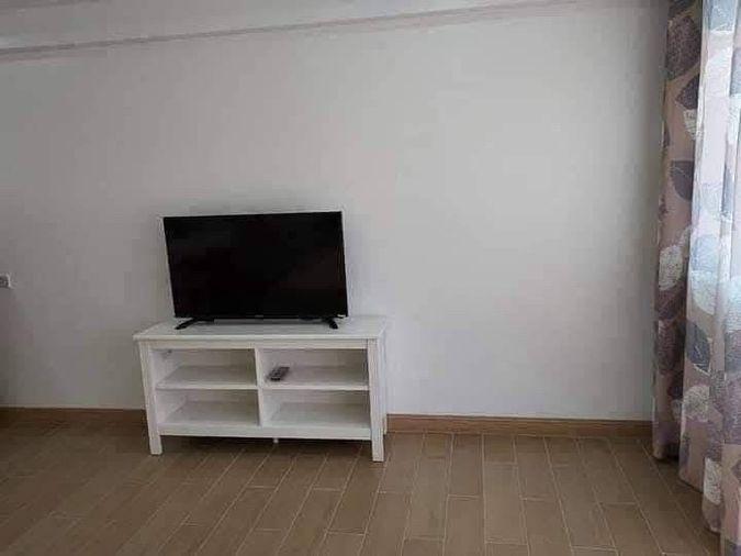 picture Affordable condo for rent at Sriracha Place. Beautiful unit, high floor, fully furnished and move in Ready - 3/10