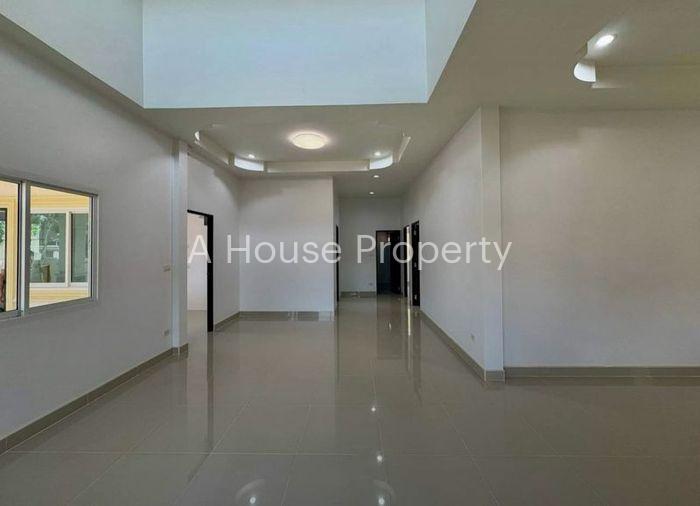 รูป ขายบ้านเดี่ยวมือสอง หลังใหญ่ รีโนเวทใหม่ ใกล้ฟาร์มจระเข้พัทยา - รูปที่ 10/13