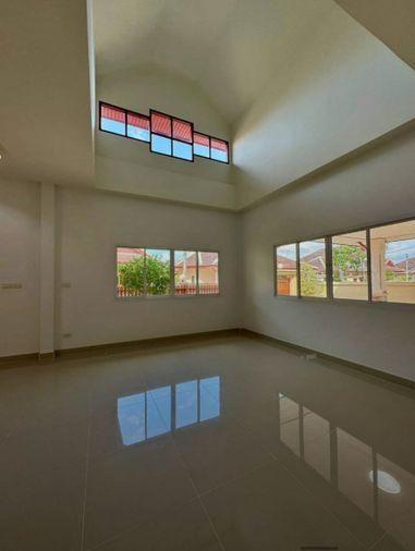 รูป ขายบ้านเดี่ยวมือสอง หลังใหญ่ รีโนเวทใหม่ ใกล้ฟาร์มจระเข้พัทยา - รูปที่ 8/13