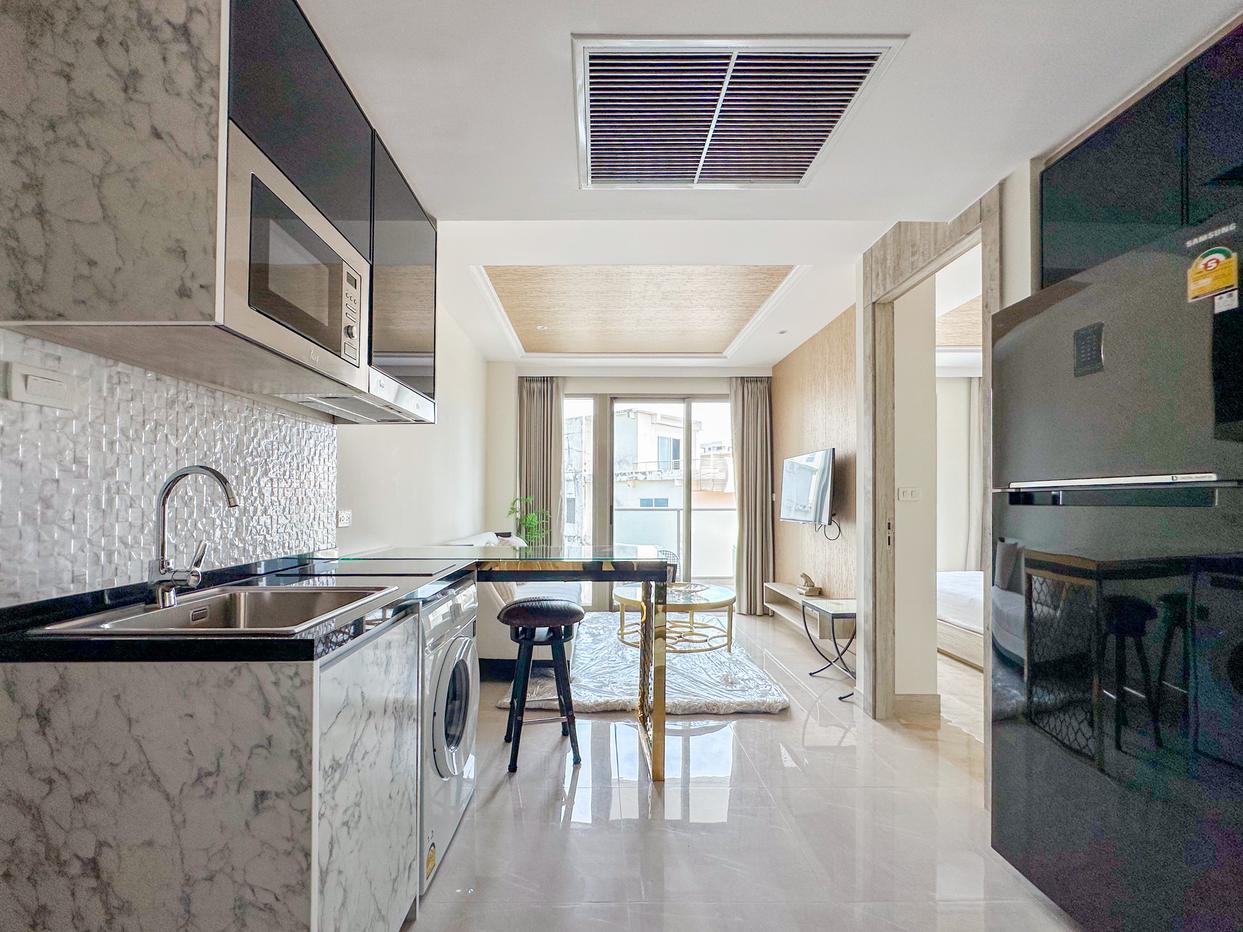 picture The Riviera Monaco Corner unit for sale Na Jomtien Pattaya - 2/9