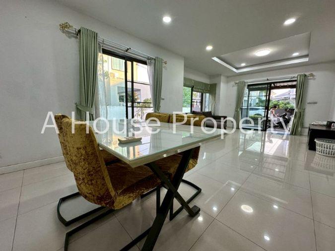 picture Two-story detached house for sale in Maneerin Privacy Sriracha, Chonburi. - 8/20