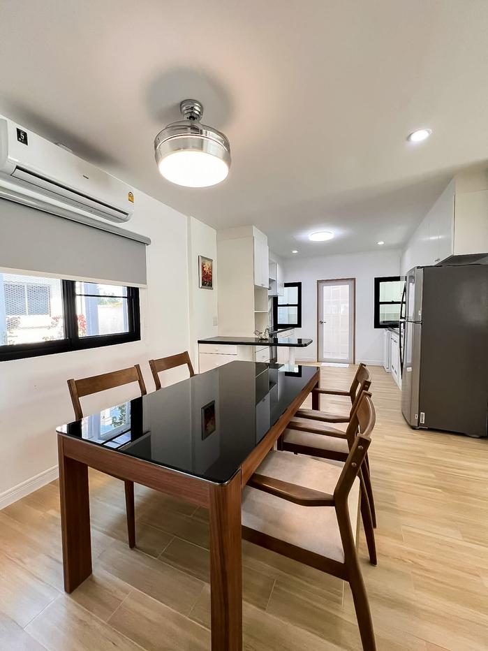รูป Beachfront Pool Villa for Rent in Na Jomtien - รูปที่ 3/18