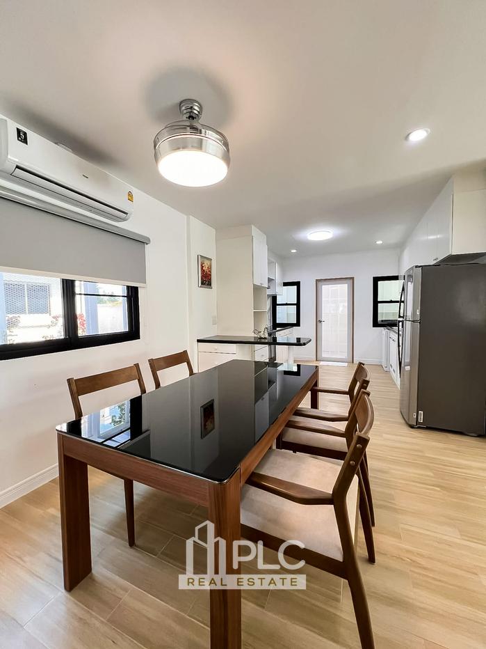 รูป Beachfront Pool Villa for Rent in Na Jomtien - รูปที่ 3/18