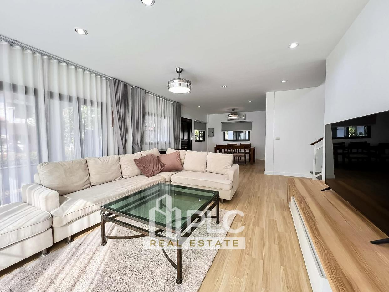 รูป Beachfront Pool Villa for Rent in Na Jomtien - รูปที่ 2/18