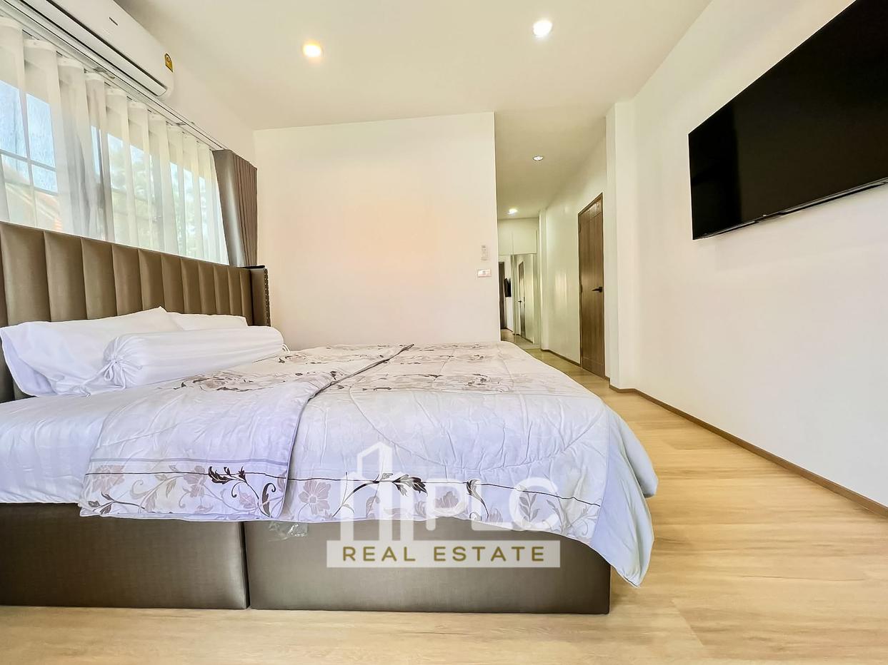 รูป Beachfront Pool Villa for Rent in Na Jomtien - รูปที่ 10/18