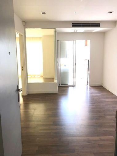 รูป 🔥อยู่เองก็ดี ลงทุนก็ใช่! คอนโดใกล้ BTS! The Room สาทร–ตากสิน ยูนิตสวย ราคาดี MD-25027162 - รูปที่ 3/5