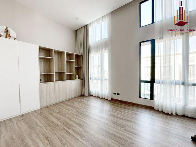 picture ✨ For Rent : PATIO Ratchayothin ✨  💰 Only 100,000 thb/month - 8/13