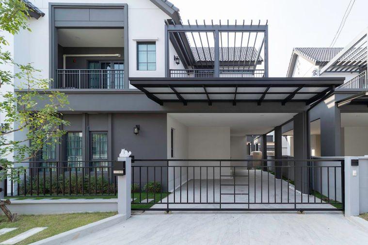 รูป ✅ ✅ Centro Bangna , Luxury House 4 ห้องนอน พร้อมเข้าอยู่ ติดต่อไลน์ @bktasset หรือโทร 095-325-8928 - รูปที่ 2/40