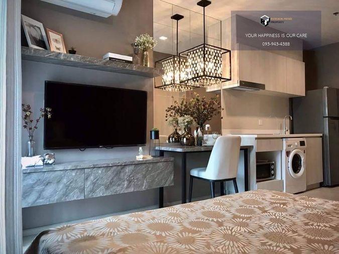 picture Life One Wireless | Nice high floor unit # 2026021113945 #MKT - 2/4