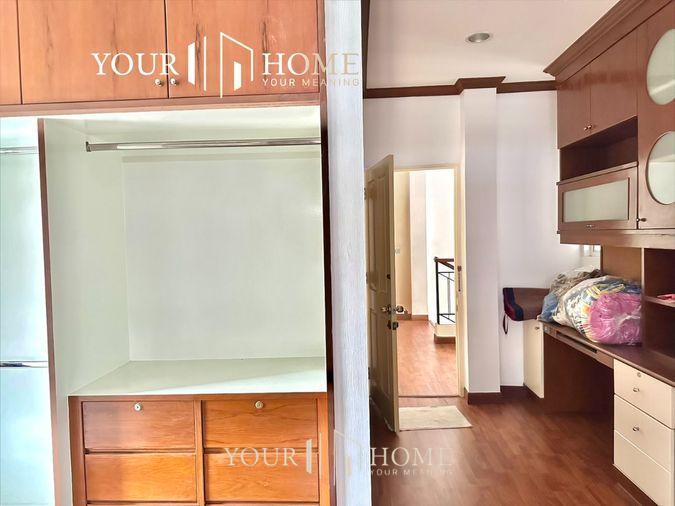 รูป หมู่บ้าน บางแสนมหานคร: บนพื้นที่ 105 ตรม 3 ห้องนอน 4 ห้องน้ำ ใกล้ชายหาดบางแสน ใจกลางความสะดวก - รูปที่ 28/45