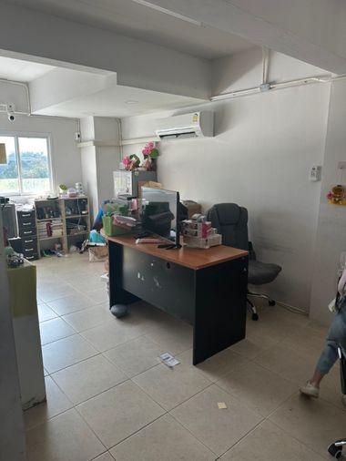รูป ขาย ตึกอาคาร 3 ชั้นครึ่ง วิเศษสุขนคร ประชาอุทิศ 90 เหมาะทำสำนักงาน สโตร์เก็บสินค้า พักอาศัย ทำเลดีใกล้โรงเรียน อยู่ในแหล่งชุมชน - รูปที่ 5/9