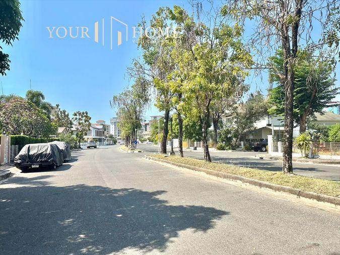 รูป หมู่บ้าน บางแสนมหานคร: บนพื้นที่ 105 ตรม 3 ห้องนอน 4 ห้องน้ำ ใกล้ชายหาดบางแสน ใจกลางความสะดวก - รูปที่ 5/45