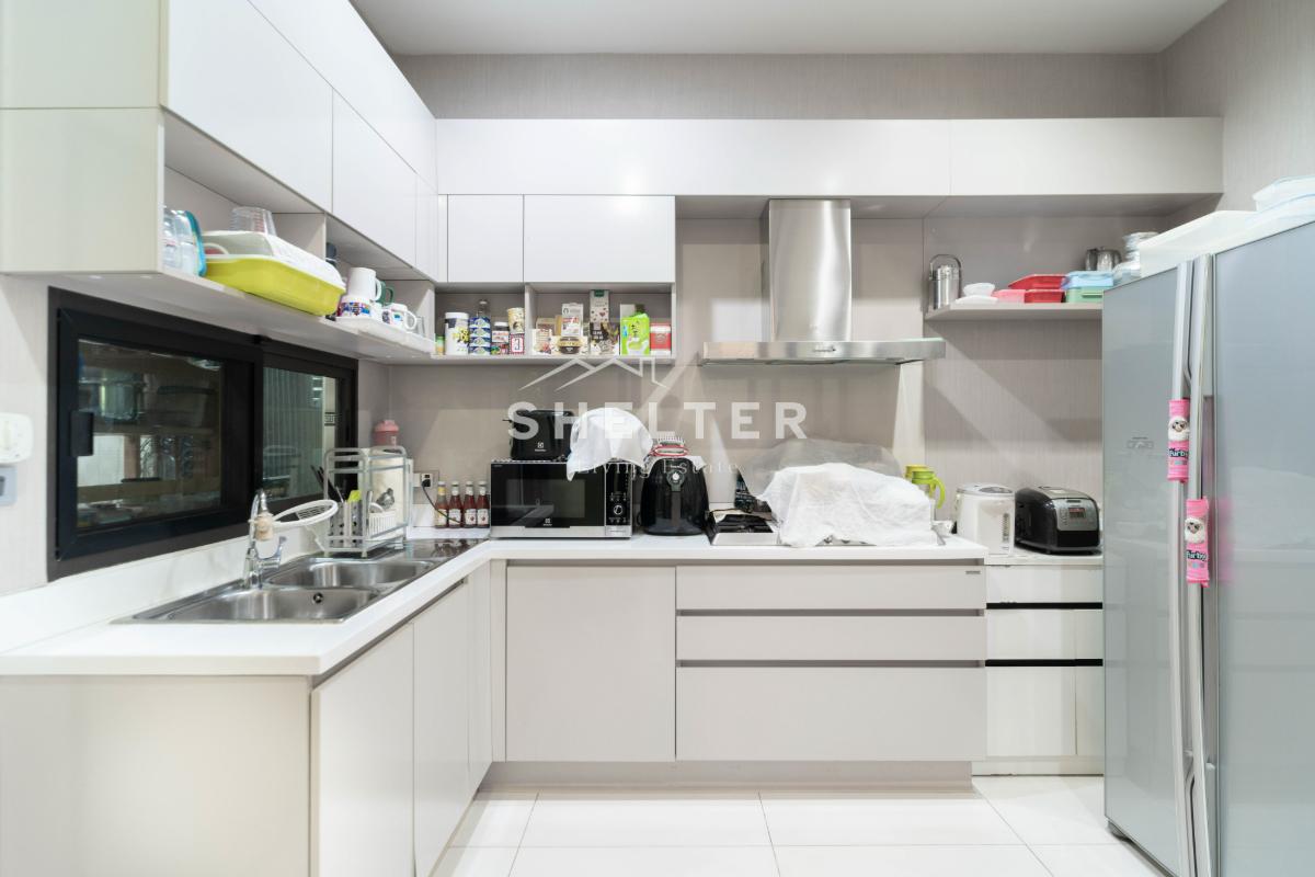 รูป Modern Luxury Home 3 ชั้น เชื่อมต่อเส้นเลียบทางด่วนได้ทันที พร้อมเดินทางไปเอกมัย-ทองหล่อ 🚘 - รูปที่ 10/22