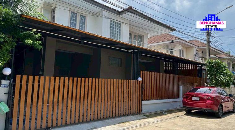รูป ✅ราคาถูกที่สุดในโครงการ ฟรี!!ต่อเติมตกแต่งใหม่ทั้งหลัง 🏡📍ขายบ้านเดี่ยว หมู่บ้านเพ็ญศิริ ใกล้ถนนสุวินทวงศ์ - รูปที่ 1/19