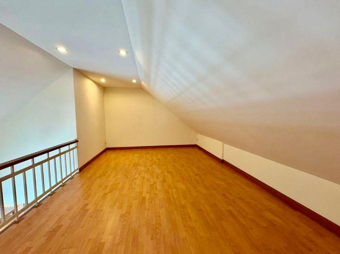 picture For Sale: Corner Detached House on Sukhumvit 101 Large Land Plot 149 SQ.W. | Split-Level L-Shape Design | Near BTS Punnawithi - 11/36