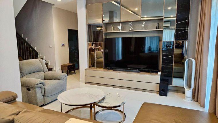 รูป ขายบ้านเดี่ยว 2 ชั้น Bangkok Boulevard พระราม 9 บ้านหรูสภาพเยี่ยม ตกแต่งคลาสสิก Built-in ครบ พร้อมเข้าอยู่ ทำเลศักยภาพกรุงเทพกรีฑาตัดใหม่ - รูปที่ 8/18