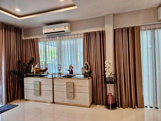 รูป ขายบ้านเดี่ยว 2 ชั้น Bangkok Boulevard พระราม 9 บ้านหรูสภาพเยี่ยม ตกแต่งคลาสสิก Built-in ครบ พร้อมเข้าอยู่ ทำเลศักยภาพกรุงเทพกรีฑาตัดใหม่ - รูปที่ 11/18