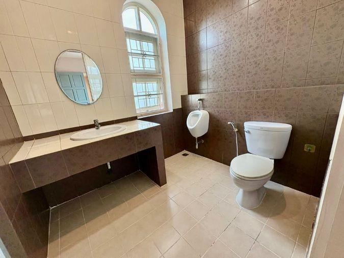 picture For Sale: Corner Detached House on Sukhumvit 101 Large Land Plot 149 SQ.W. | Split-Level L-Shape Design | Near BTS Punnawithi - 18/36