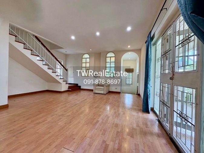 picture For Sale: Corner Detached House on Sukhumvit 101 Large Land Plot 149 SQ.W. | Split-Level L-Shape Design | Near BTS Punnawithi - 32/36