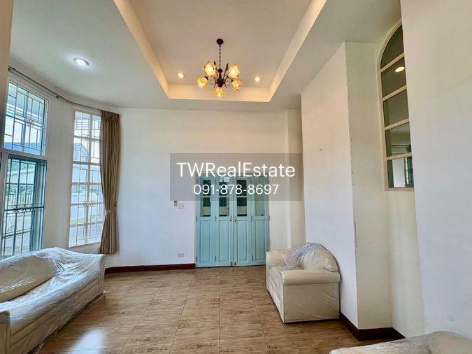 picture For Sale: Corner Detached House on Sukhumvit 101 Large Land Plot 149 SQ.W. | Split-Level L-Shape Design | Near BTS Punnawithi - 7/36