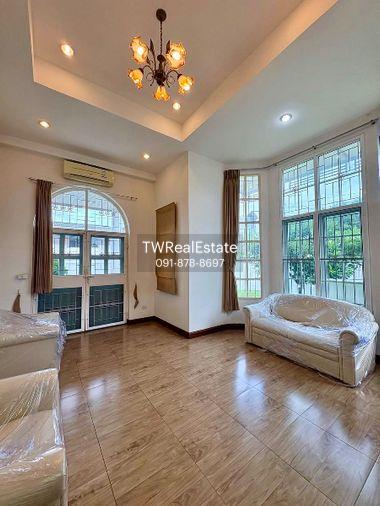 picture For Sale: Corner Detached House on Sukhumvit 101 Large Land Plot 149 SQ.W. | Split-Level L-Shape Design | Near BTS Punnawithi - 6/36