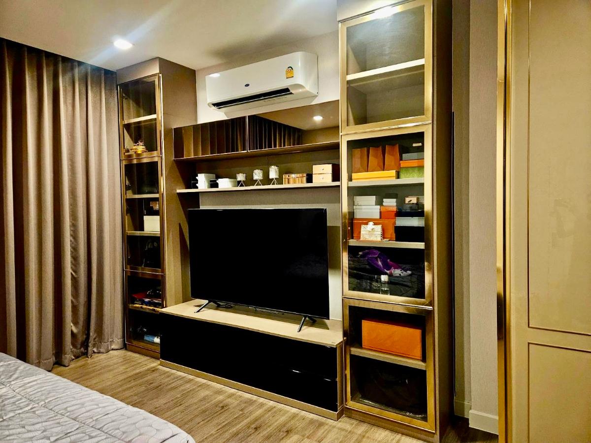 รูป ขายบ้านเดี่ยว 2 ชั้น Bangkok Boulevard พระราม 9 บ้านหรูสภาพเยี่ยม ตกแต่งคลาสสิก Built-in ครบ พร้อมเข้าอยู่ ทำเลศักยภาพกรุงเทพกรีฑาตัดใหม่ - รูปที่ 14/18