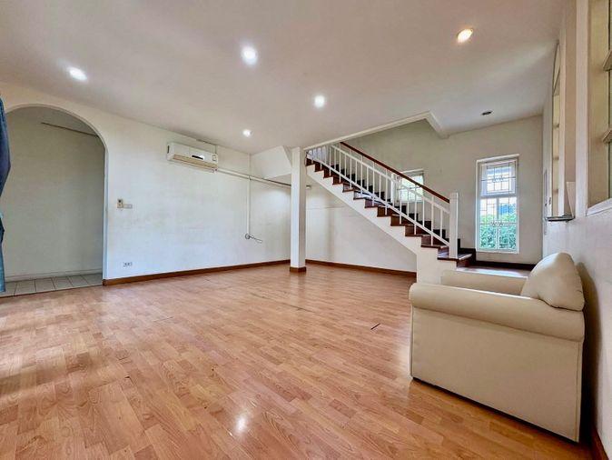 picture For Sale: Corner Detached House on Sukhumvit 101 Large Land Plot 149 SQ.W. | Split-Level L-Shape Design | Near BTS Punnawithi - 31/36