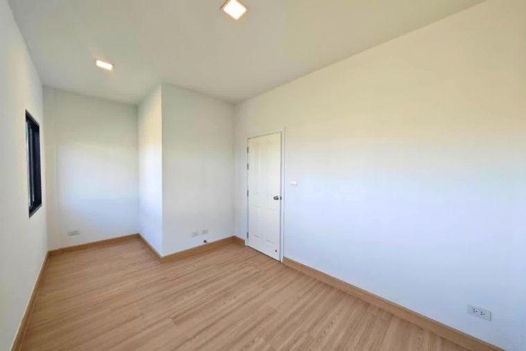 picture ✅ Cheapest Unit in the Project – The Thamm 2 Onnut–Motorway
✅ Deep Backyard, Large Land Plot | ✅ New House with Extension - 4/11