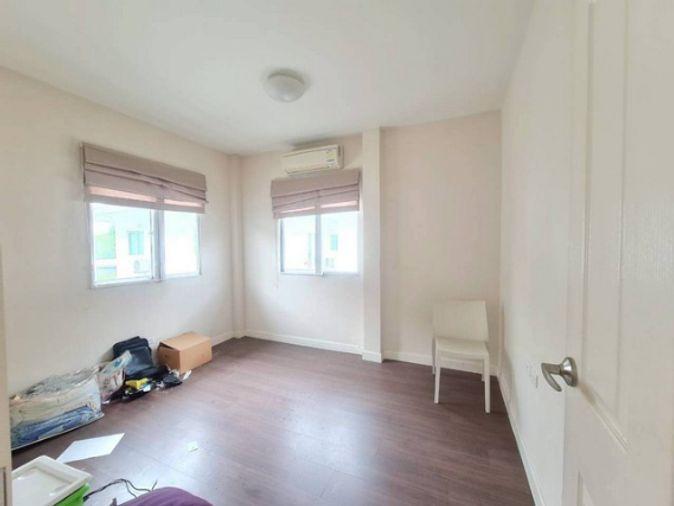 รูป บ้านแฝดอารมณ์บ้านเดี่ยว พร้อมพัฒน์ พรีว่า พื้นที่เยอะ 144 ตรม. เส้นเมนโครงการ ตอบโจทย์ครอบครัวเริ่มต้น - รูปที่ 3/28