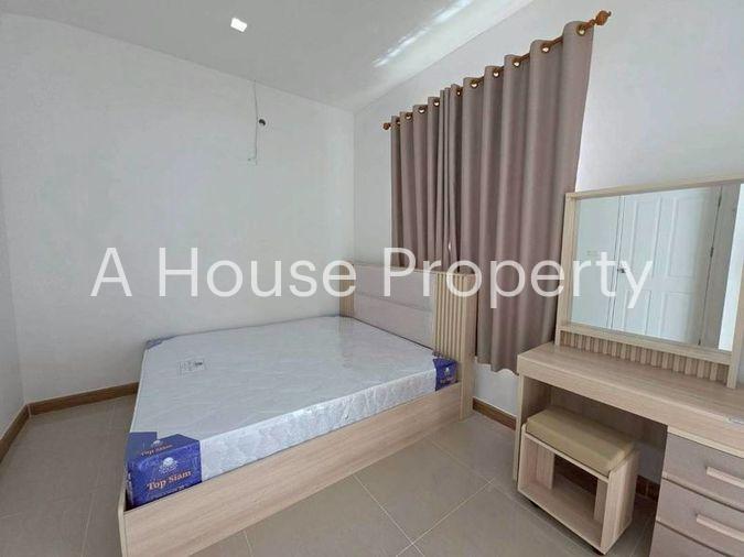 picture Two-story townhome for sale in Golden Town Kao Kilo, Sriracha. Corner unit. - 3/15