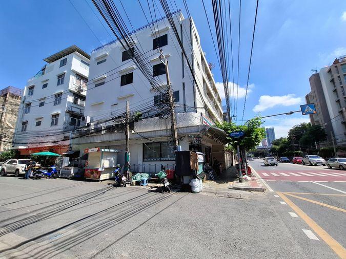 รูป อาคารพาณิชย์ 4.5 ชั้น (สำนักงาน+ร้านค้า)ใจกลางเมือง ใกล้ BTS สะพานควายและอารีย์ ถนนประดิพัทธิ์ แขวงพญาไท เขตพญาไท กรุงเทพฯ - รูปที่ 3/58