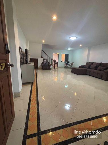 รูป 🏡 ขายด่วน! ทาวน์โฮม 3 ชั้น รีโนเวทใหม่ วิวภูเขา ใจกลางศรีราชา โครงการ หมู่บ้านวรฤทธิ์ (Worarit) – ใกล้โรงเรียนอัสสัมชัญ เพียง 2 กม.! - รูปที่ 7/13