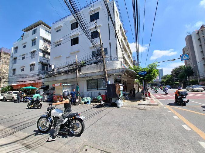 รูป อาคารพาณิชย์ 4.5 ชั้น (สำนักงาน+ร้านค้า)ใจกลางเมือง ใกล้ BTS สะพานควายและอารีย์ ถนนประดิพัทธิ์ แขวงพญาไท เขตพญาไท กรุงเทพฯ - รูปที่ 5/58