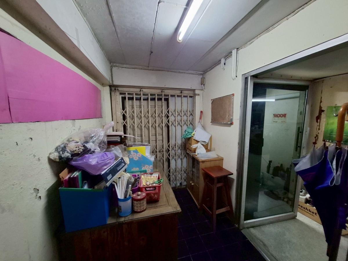 รูป อาคารพาณิชย์ 4.5 ชั้น (สำนักงาน+ร้านค้า)ใจกลางเมือง ใกล้ BTS สะพานควายและอารีย์ ถนนประดิพัทธิ์ แขวงพญาไท เขตพญาไท กรุงเทพฯ - รูปที่ 18/58