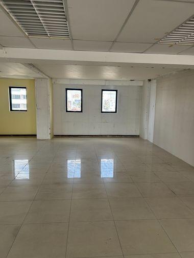 รูป เช่าพื้นที่พาณิชย์ ทำเลดี ติด mrt สุทธิสาร - รูปที่ 6/7