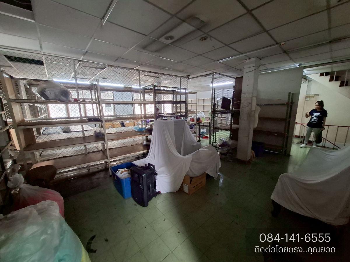 รูป อาคารพาณิชย์ 4.5 ชั้น (สำนักงาน+ร้านค้า)ใจกลางเมือง ใกล้ BTS สะพานควายและอารีย์ ถนนประดิพัทธิ์ แขวงพญาไท เขตพญาไท กรุงเทพฯ - รูปที่ 39/58