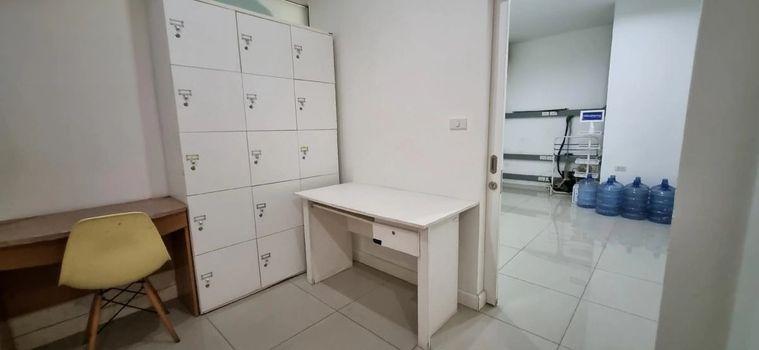 picture Commercial space for rent in a prime location, near BTS Ratchathewi, located in condominium. - 10/12