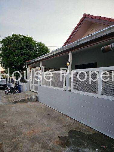 รูป ขายบ้านแฝด หมู่บ้านโชคชัยวิลเลจ 2 ซอยวัดเขาน้อย พัทยา ชลบุรี - รูปที่ 16/16