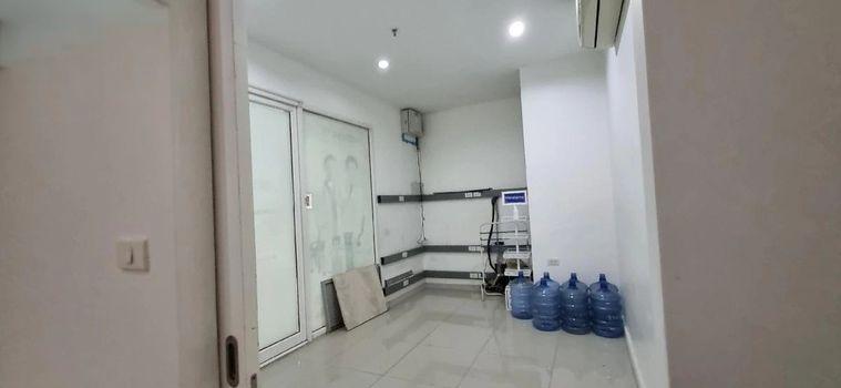 picture Commercial space for rent in a prime location, near BTS Ratchathewi, located in condominium. - 7/12