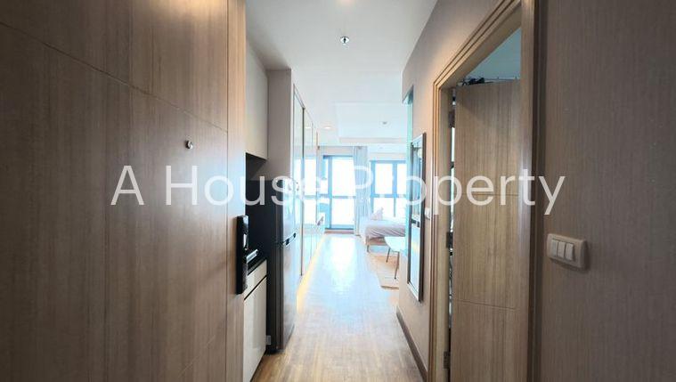 picture For rent: Ladda Plus Condo Sriracha. Great value, beautiful room, high floor, sea view. - 9/13