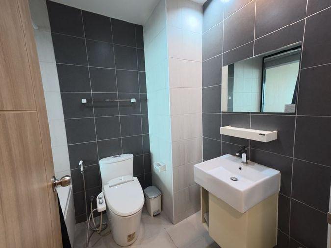 picture For rent: Ladda Plus Condo Sriracha. Great value, beautiful room, high floor, sea view. - 10/13